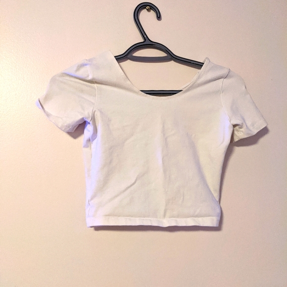 Small white crop top - Picture 1 of 1